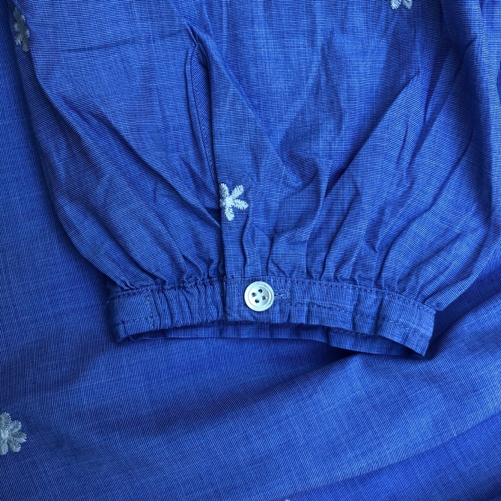 Pull over blouse - Picture 7 of 9